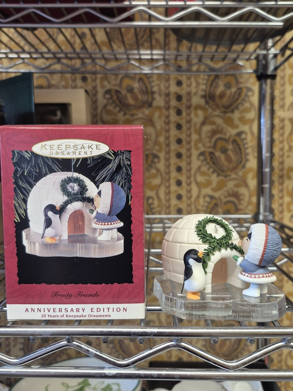 Vtg. 1993 Hallmark Frosty Friends Ornament - White, Green, Black, Blue